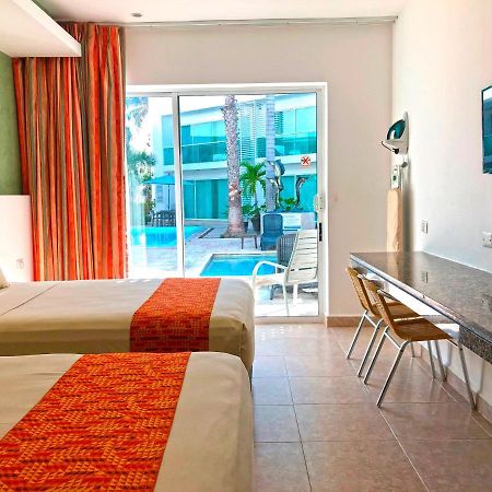 Hotel Los Cocos Chetumal Exteriör bild