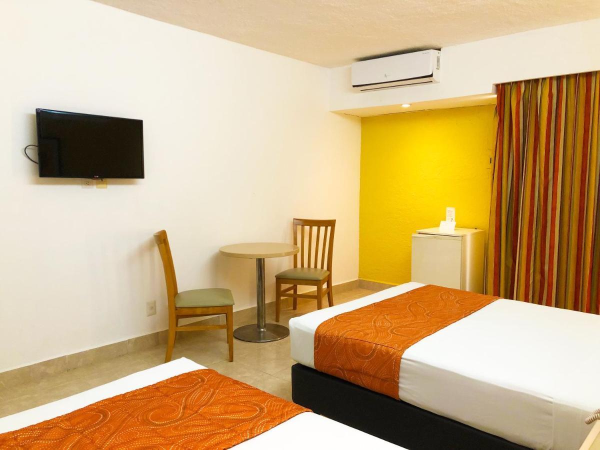 Hotel Los Cocos Chetumal Exteriör bild