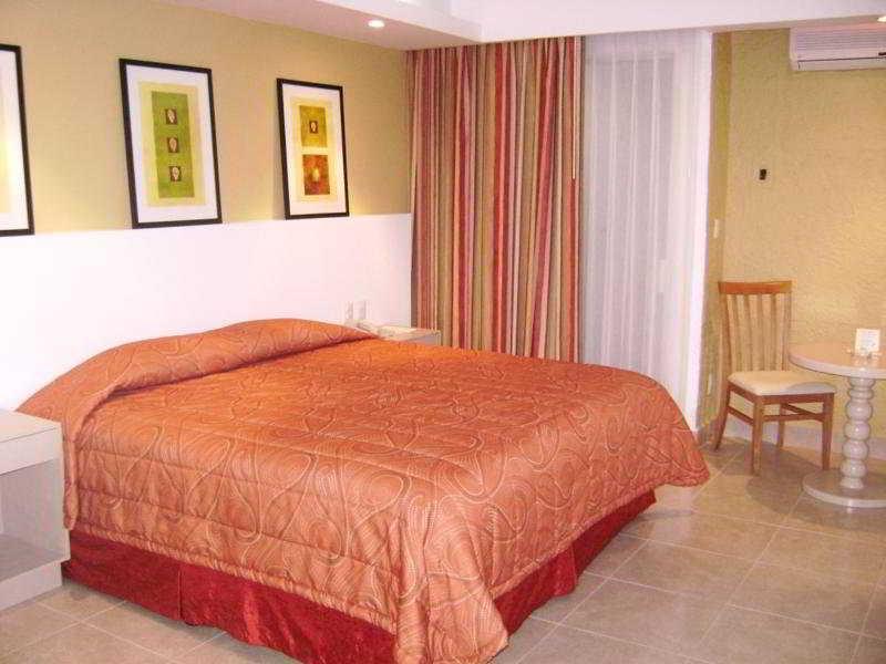 Hotel Los Cocos Chetumal Exteriör bild