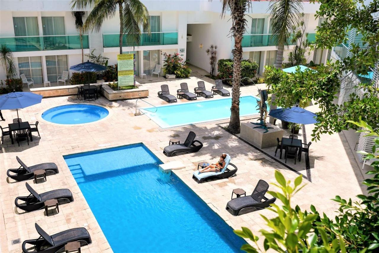 Hotel Los Cocos Chetumal Exteriör bild