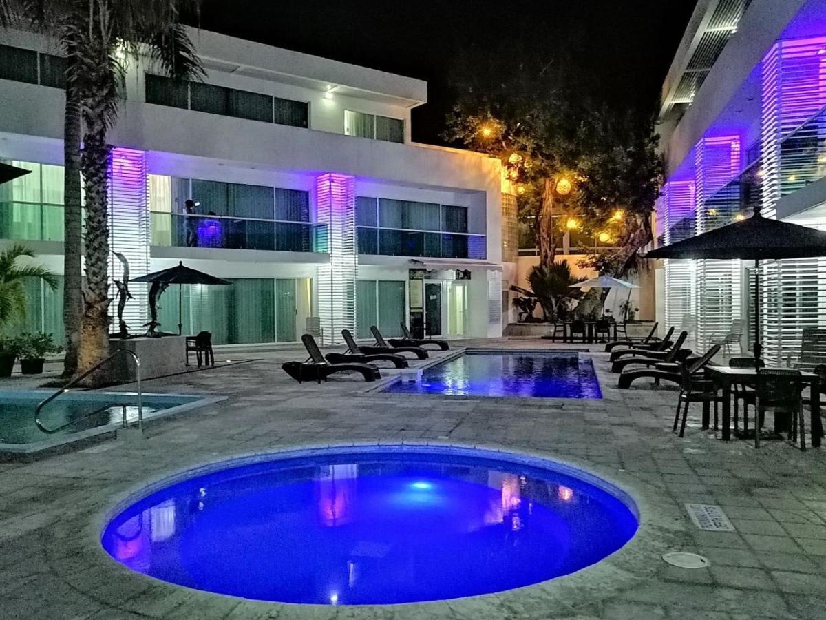 Hotel Los Cocos Chetumal Exteriör bild